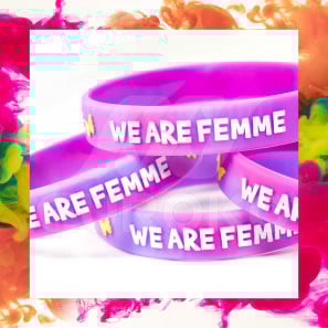 Silikónové náramky s vonkajšou razbou