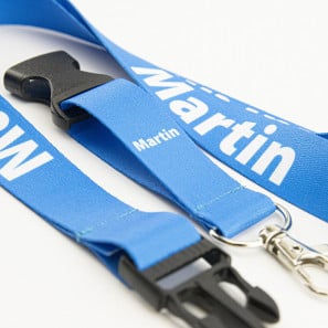 Šnúrky na krk s menom